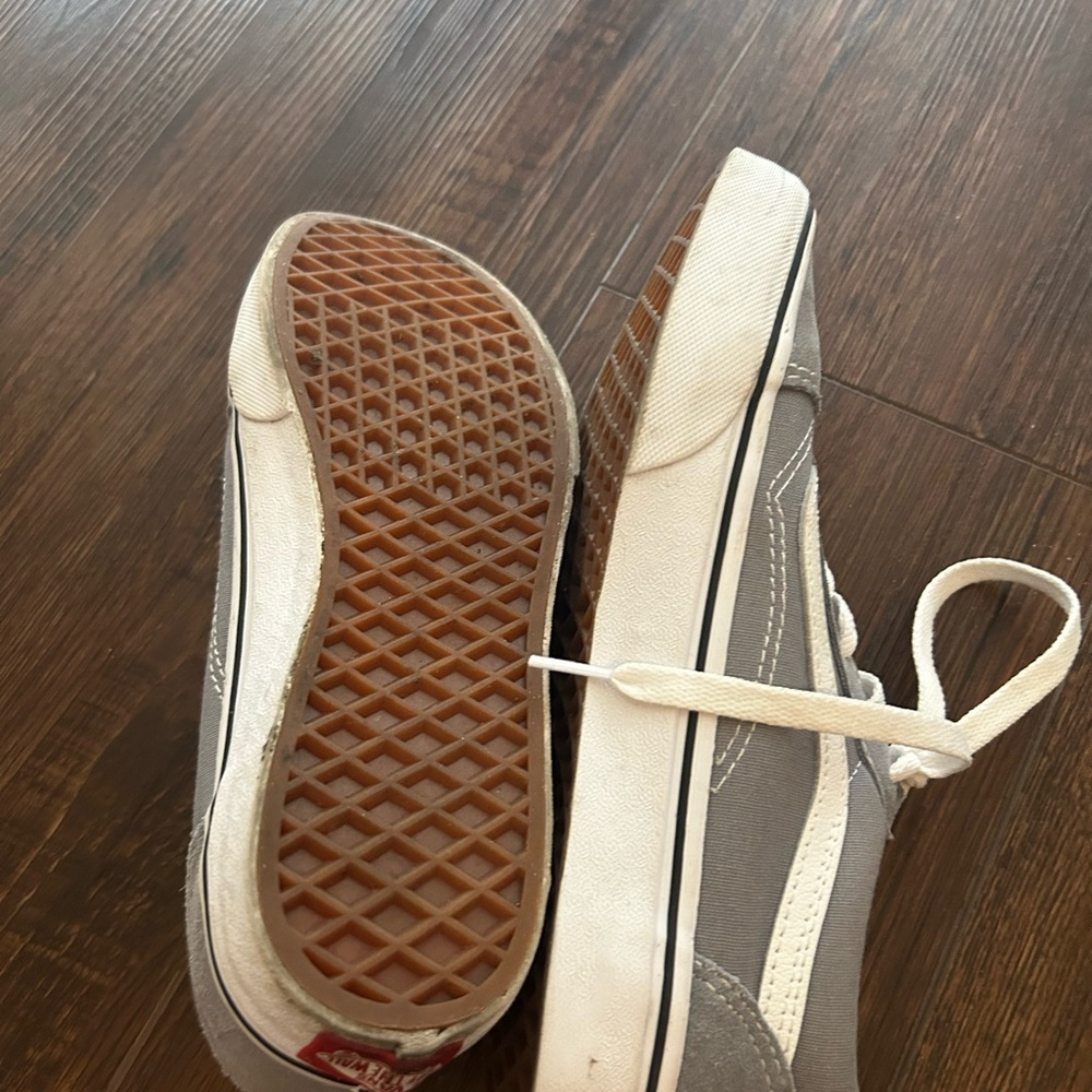 Vans - Picture 5 of 6